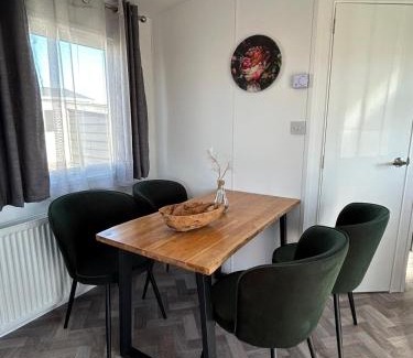 Westerland House | Neues Ferienhaus Nr 86 für bis zu 5 Persdirekt am Wattenmeer, hundefreundlich eingezäunt