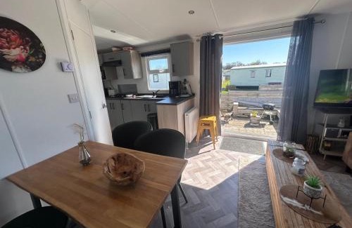 Westerland House | Neues Ferienhaus Nr 86 für bis zu 5 Persdirekt am Wattenmeer, hundefreundlich eingezäunt
