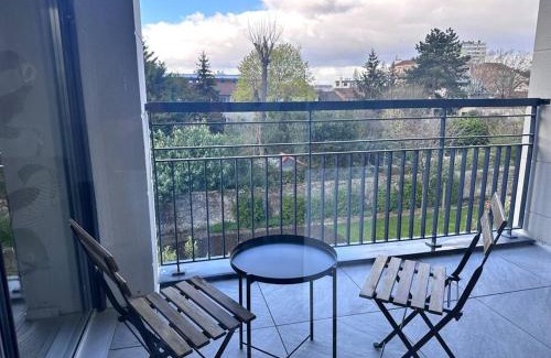 Romainville Apartment | Neuf-Lumineux-Calme à 18 mn du centre de Paris