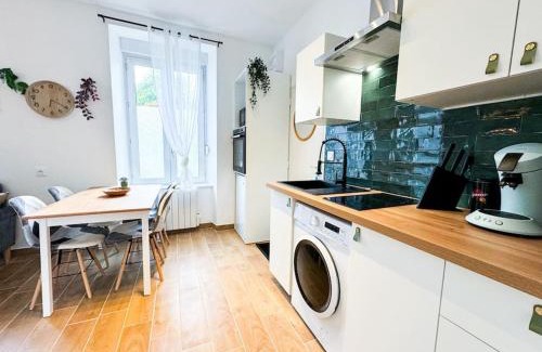 Guingamp Apartment | NEW Élégance et Confort face à la gare Parking