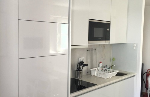 Sesimbra Apartment | New 1 bedroom apartment for holidays 150 meters from the beach