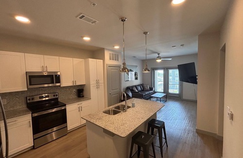 Lewisville Apartment | NEW 1BD with WiFi w/Pool & King