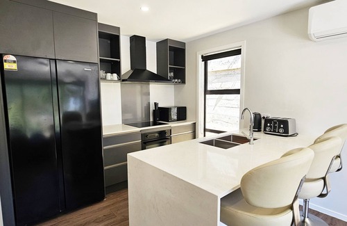 Wellington House | NEW 3 Bedroom and Garage Home, City Fringe!
