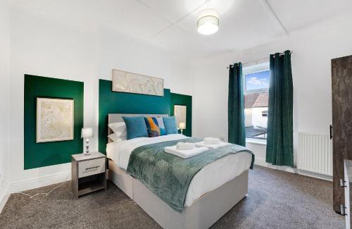 Stanley House | NEW! 4BR in Stanley