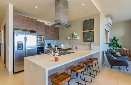 El Tezal Condo | NEW! AMAZING VIEW, GREAT AMENITIES, CLOSE TO DOWNTOWN SAN LUCAS AND BEACH!