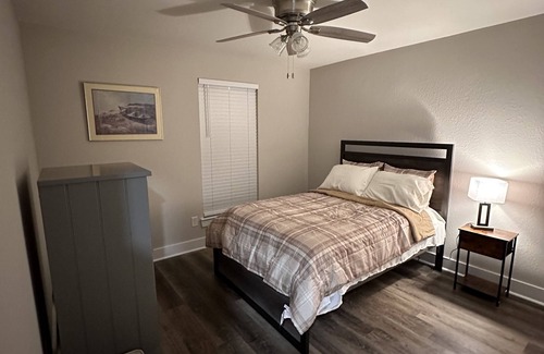Northwest Pensacola House | New amenities,rustic charm! Convenient local, relaxing ,private, & just for you!