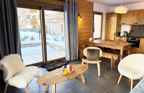 Champagny-en-Vanoise Apartment | New apartment with terrace and parking in Champagny-en-Vanoise