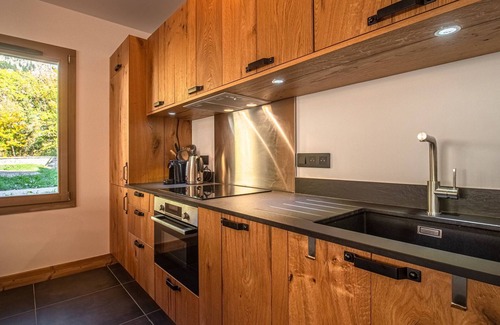 Champagny-en-Vanoise Apartment | New apartment with terrace and parking in Champagny-en-Vanoise