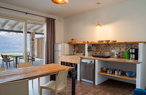 Tignale Apartment | New apartment in small reality with large terrace overlooking Lake Garda/Monti