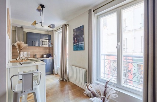 Saint-Gervais Apartment | New Apartment Le Marais Center of Paris