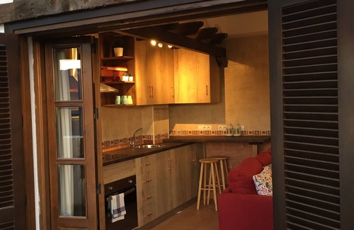 Carataunas Apartment | New apartment with incredible views, fireplace and pool.