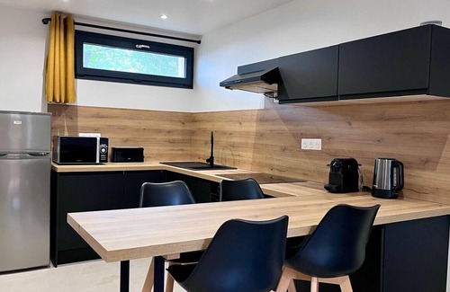 Martigues Apartment | New apartment with parking in the center of Martigues