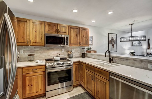 Edwards Condo | NEW! Arrowhead Village | Premium 3 Bedroom Condominium