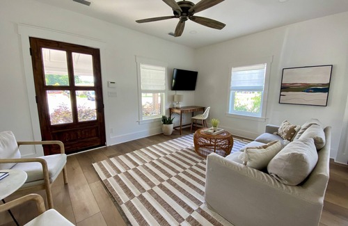Southeast Pensacola House | NEW! Beach-ish Bungalow, 2 bed *excellent location*