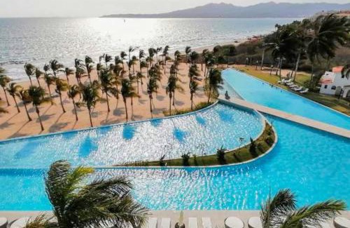Flamingos Apartment | NEW Beachfront Marítima Playa Condos, 2 Pools and Gym