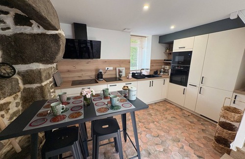 Lanildut Ski Chalet | NEW - Beautiful renovated stone house