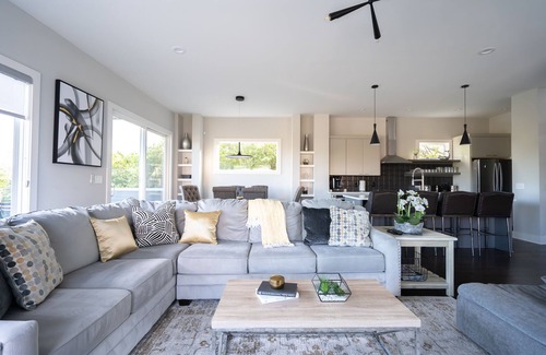 Sylvan Heights House | #NEW# BRAND NEW MODERN HOME 3 MILES TO DOWNTOWN