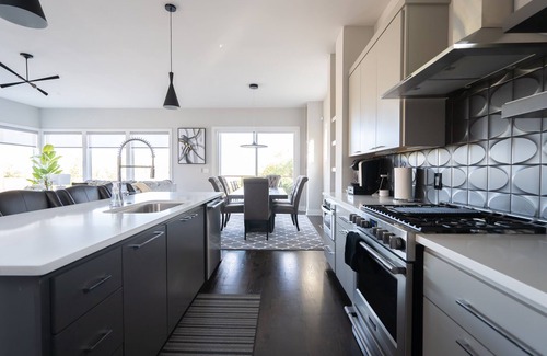 Sylvan Heights House | #NEW# BRAND NEW MODERN HOME 3 MILES TO DOWNTOWN