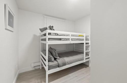 Windsor Apartment | New Build Cozy 2 Bedroom Unit