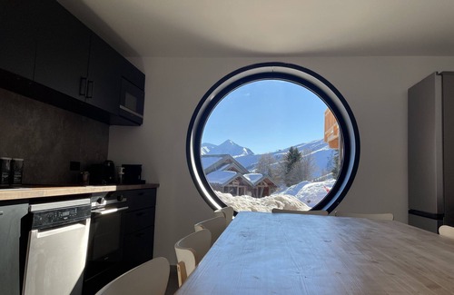 La Toussuire Ski Chalet | New chalet petite ourse in the center of town 105sqm