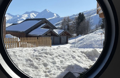 La Toussuire Ski Chalet | New chalet petite ourse in the center of town 105sqm
