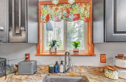 Big Lake Cabin | NEW! Cabin in the Woods (1-Bedroom) - Pets Allowed