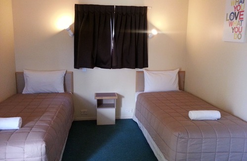Rotorua Hotel | New Castle Motor Lodge