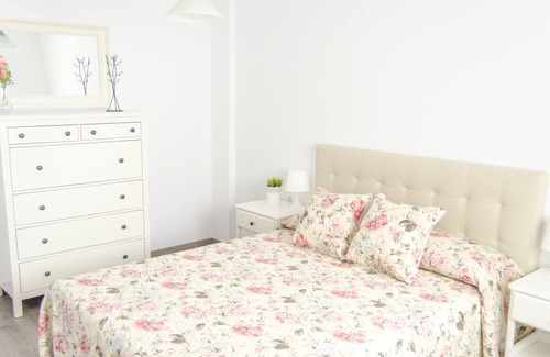 Ciudad Jardin Condo | NEW CENTRAL. WIFI. REFORMED