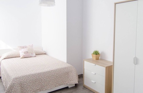 Ciudad Jardin Condo | NEW CENTRAL. WIFI. REFORMED