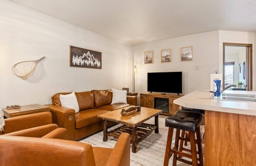 Kalispell Apartment | NEW! Centrally Located & 3-Minute Walk to Downtown