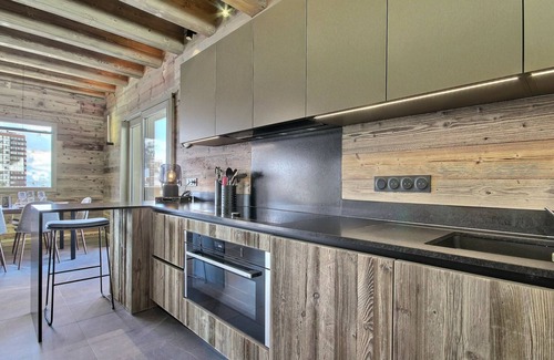 Plagne Centre Ski Chalet | New chalet in La Plagne with parking and sauna