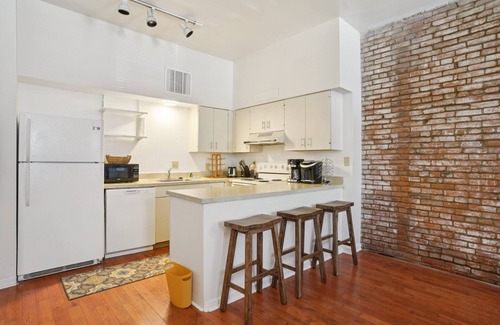 Soulard Apartment | NEW! Charming Soulard Retreat with Historic Character
