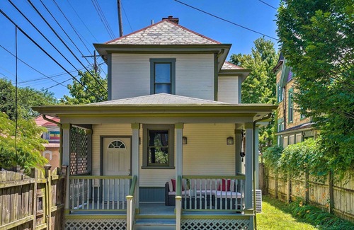 Olde Towne East House | NEW! Columbus Home w/ Deck ~ 1 Mi to Franklin Park