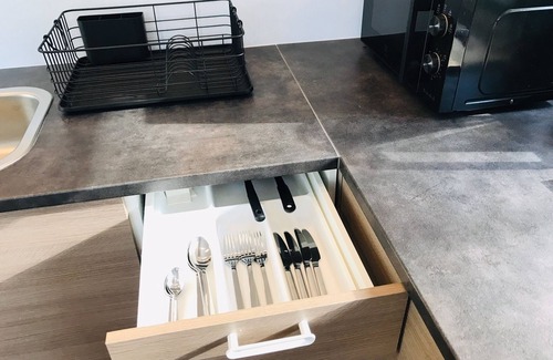 Khuekkhak House | New - Comfort - 2 BR - Close to the beach