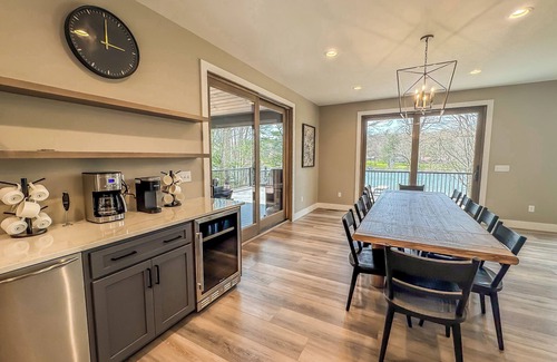 Swanton House | New Construction! 7 bedroom luxury lakefront home in golf neighborhood!