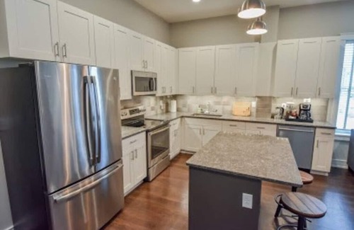 12 South Condo | New construction boutique condo in the heart of the dynamic 12 South neighborhood