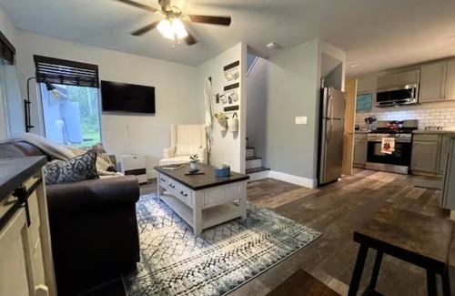 Buffalo Soapstone Cabin | New - Cozy Cottage 1 bedroom getaway mountainside