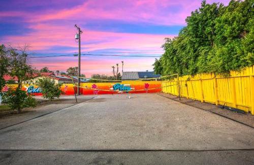 Racquet Club South Villa | New! Dolce Villa - Volleyball, Heated Pool, Spa, Gameroom