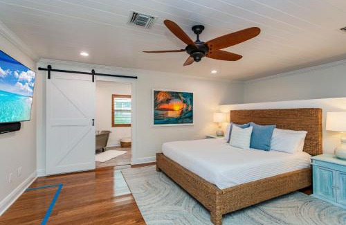 Colin Park House | New Dolce Vita Pool Across from Beach Access Walk to River Access Close to Flagler