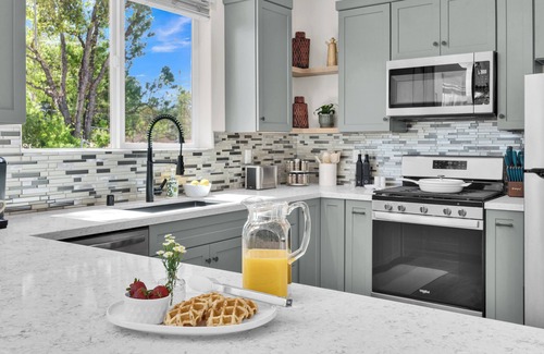 Paso Robles House | *NEW* Downtown Paso: The Treetop Getaway