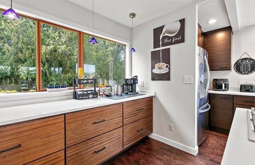 Auburn House | *New* Experience Fall Colors and Stunning Views