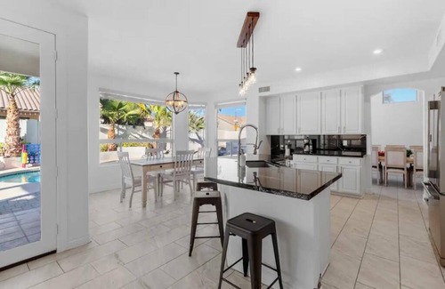 Arabian Views House | NEW! Family Fun Pool Grill Pool Table