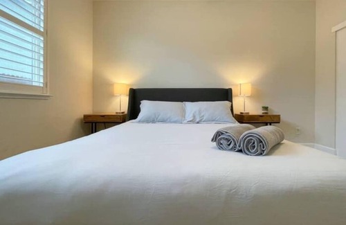 Lincoln House | New Family home +Pool+Hot Tub