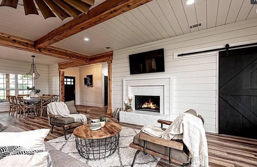 Lorena Other | New farmhouse just minutes from the Silo District and Downtown Waco