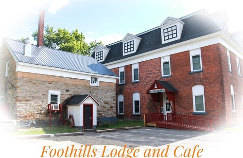 Whippleville Apartment | New! Foothills Lodge & Diner 1BR Sleeps 2