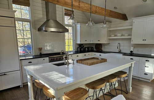 Brewster House | NEW for 2025! Coastal home in Brewster near beaches and bike path. RPMS161