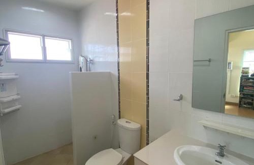 Nong Hoi House | New friend