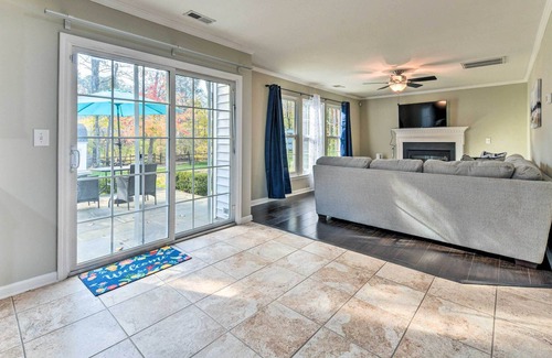 Davis Lake - Eastfield House | NEW! Gorgeous Charlotte Home w/ Large Fenced Yard!