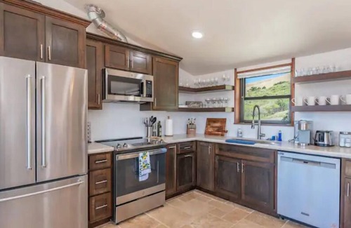 Carmel Valley House | New Hilltop Villa with Panoramic Views of Carmel Valley