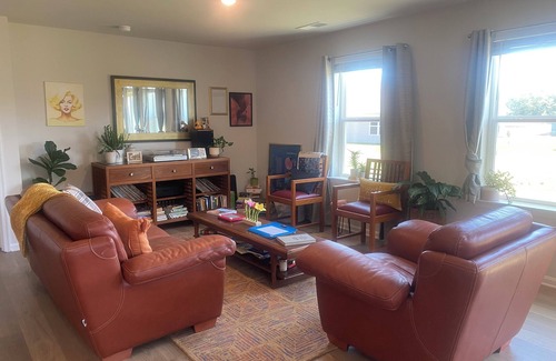 Long Neck House | New Home! Walk to Bay, Quick drive to Beach, two King Beds! Bring your Boat!